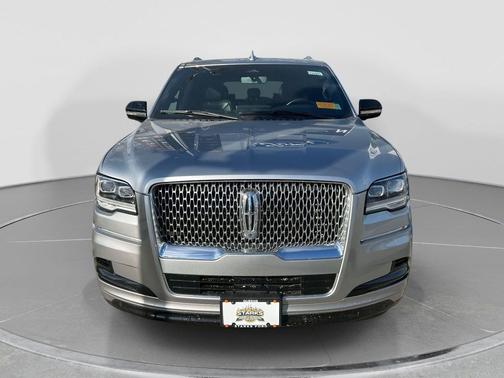 2022 Lincoln Navigator Standard
