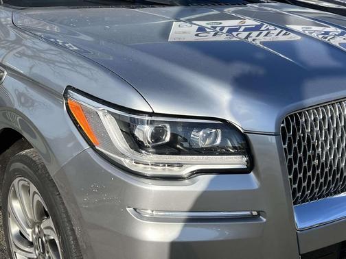2022 Lincoln Navigator Standard