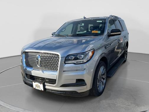 2022 Lincoln Navigator Standard