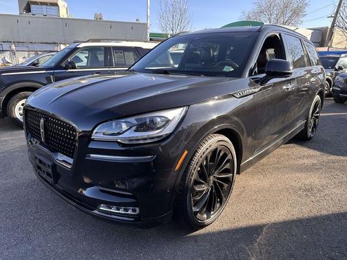 Infinite Black Metallic Clearcoat 2023 Lincoln Aviator Black Label AWD