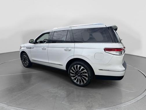 2023 Lincoln Navigator Black Label
