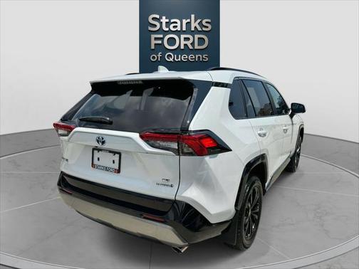2024 Toyota RAV4 Hybrid SE