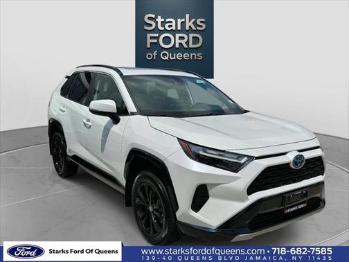 2024 Toyota RAV4 Hybrid SE