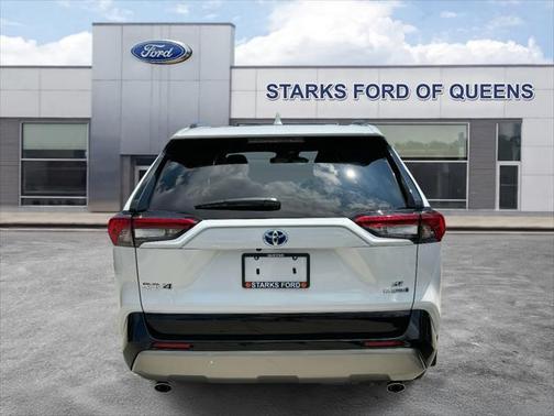 2024 Toyota RAV4 Hybrid SE