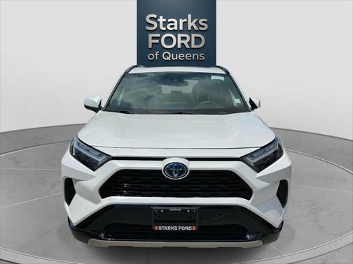 2024 Toyota RAV4 Hybrid SE