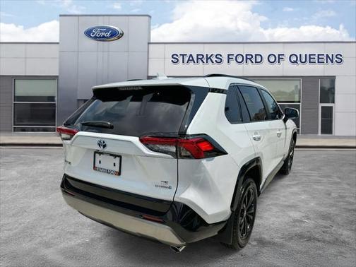 2024 Toyota RAV4 Hybrid SE