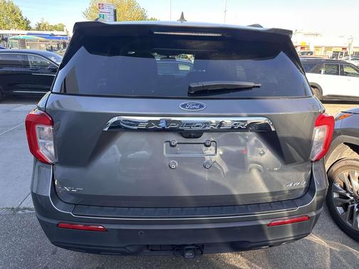 Carbonized Gray Metallic 2023 Ford Explorer XLT