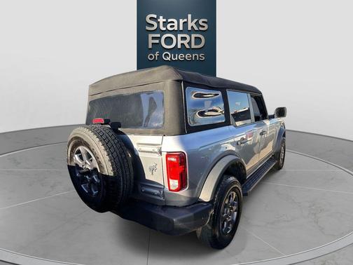 Iconic Silver Metallic 2023 Ford Bronco Big Bend