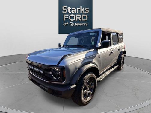 Iconic Silver Metallic 2023 Ford Bronco Big Bend