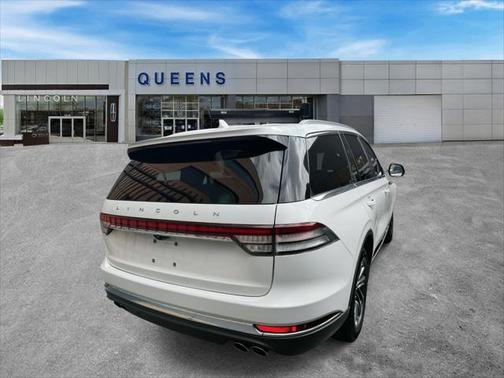 2022 Lincoln Aviator Standard AWD