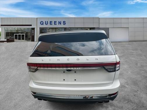 2022 Lincoln Aviator Standard AWD