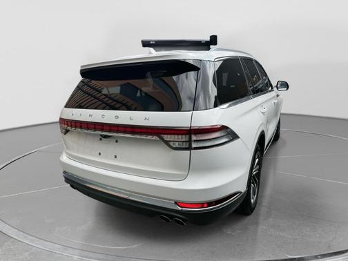 2022 Lincoln Aviator Standard AWD