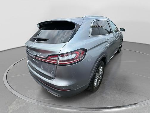 2021 Lincoln Nautilus Reserve