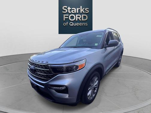 Iconic Silver Metallic 2023 Ford Explorer XLT