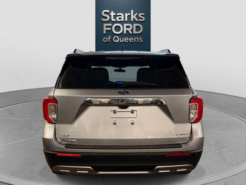 Iconic Silver Metallic 2023 Ford Explorer XLT