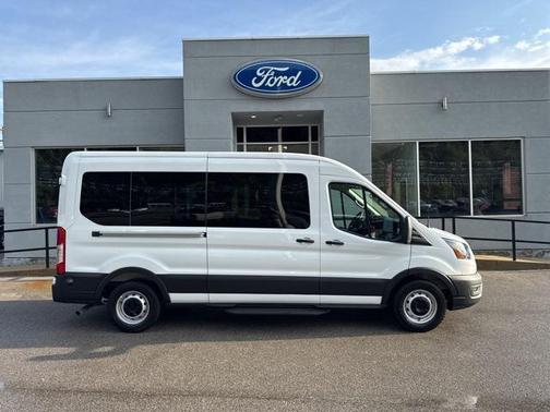 2025 Ford Transit-350 XL
