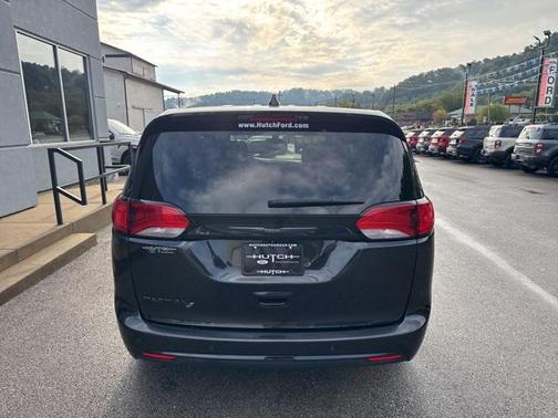 2018 Chrysler Pacifica Touring Plus