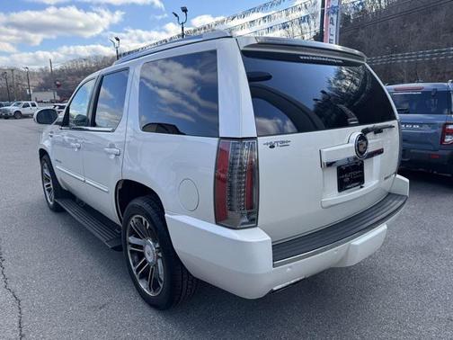 2013 Cadillac Escalade Premium