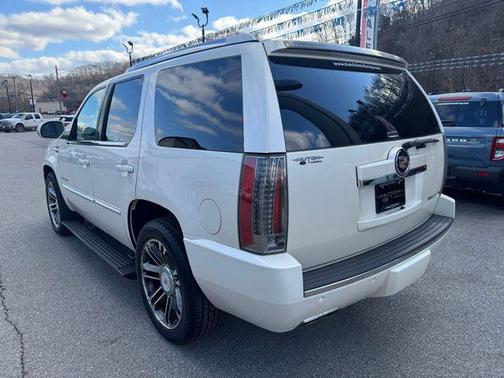 2013 Cadillac Escalade Premium