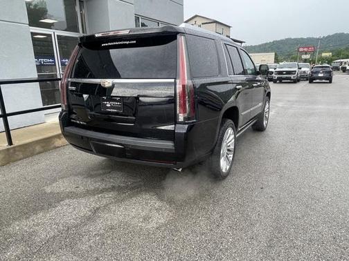2019 Cadillac Escalade Platinum