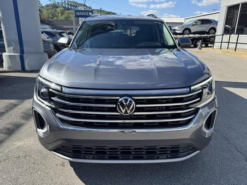 2024 Volkswagen Atlas 2.0T SE w/Technology 4MOTION