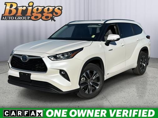 Blizzard Pearl 2020 Toyota Highlander Hybrid XLE
