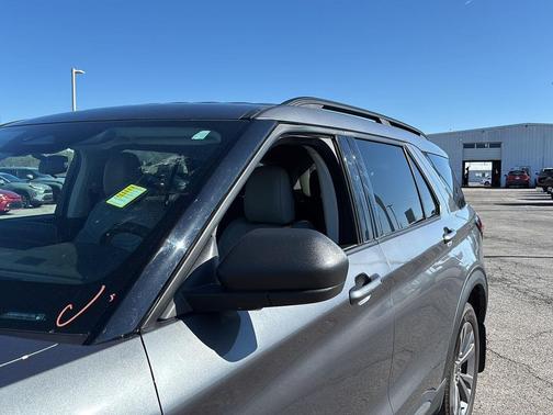 Carbonized Gray Metallic 2025 Ford Explorer Active