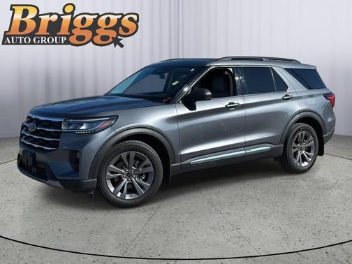 Carbonized Gray Metallic 2025 Ford Explorer Active