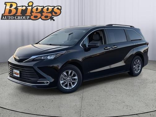 2024 Toyota Sienna Base