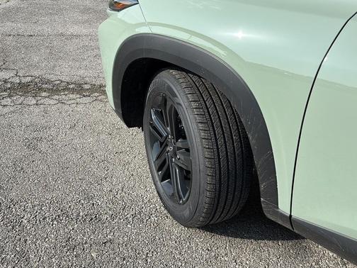 Cacti Green 2026 Chevrolet Trax FWD ACTIV