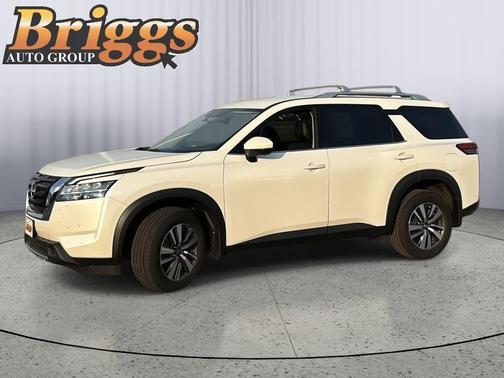 2024 Nissan Pathfinder SL 4WD