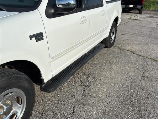 2002 Ford F-150 Base