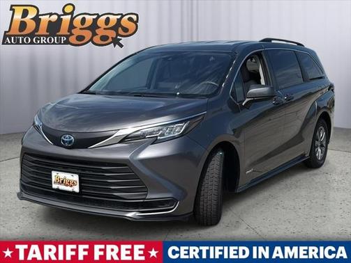 2021 Toyota Sienna LE