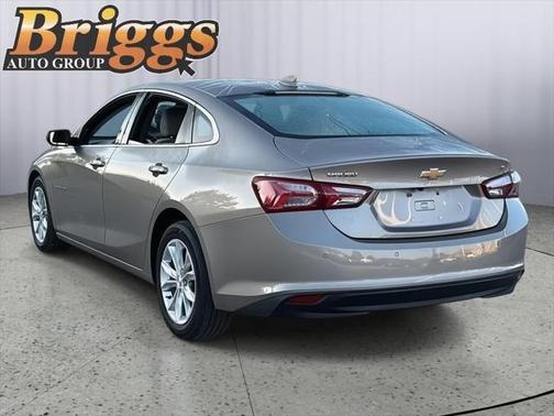 2022 Chevrolet Malibu FWD LT