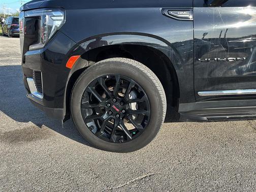 Onyx Black 2023 GMC Yukon SLT