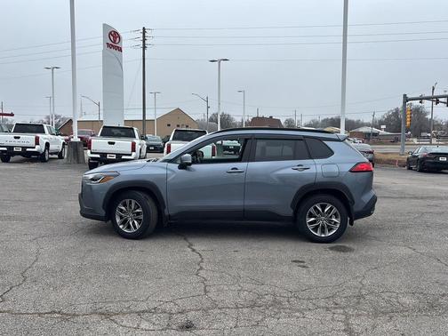 2023 Toyota Corolla Cross LE