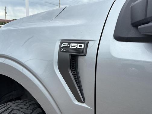 Iconic Silver Metallic 2022 Ford F-150 XLT