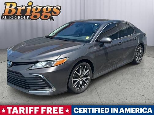 2023 Toyota Camry Hybrid XLE