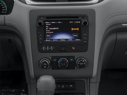 Silver Ice Metallic 2017 Chevrolet Traverse LS