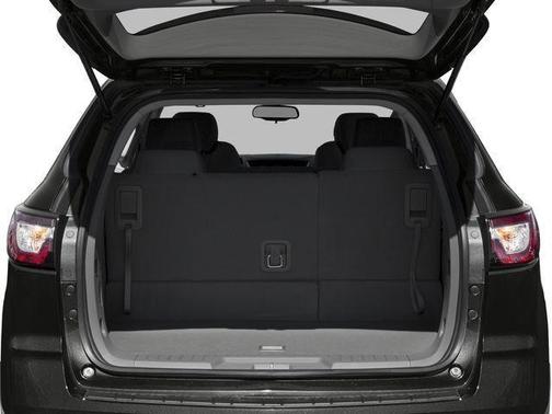 Silver Ice Metallic 2017 Chevrolet Traverse LS