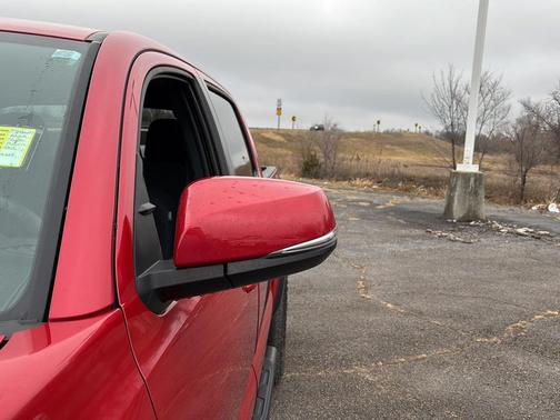 2022 Toyota Tacoma Base