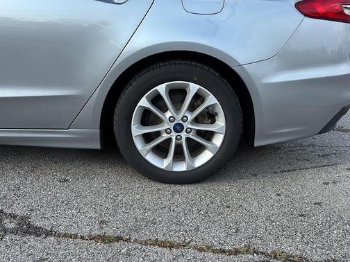 2020 Ford Fusion Hybrid SE