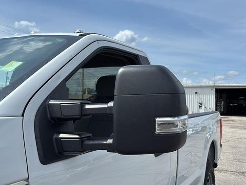 Oxford White 2022 Ford F-350 XL