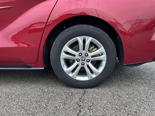 Ruby Flare Pearl 2023 Toyota Sienna XSE 7 Passenger