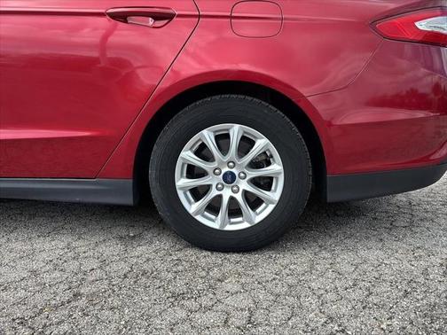 2016 Ford Fusion S