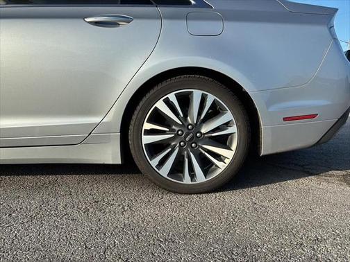 2017 Lincoln MKZ Base