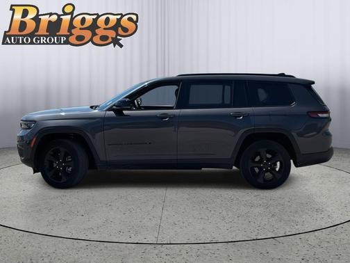 Baltic Gray Metallic Clearcoat 2024 Jeep Grand Cherokee L Altitude