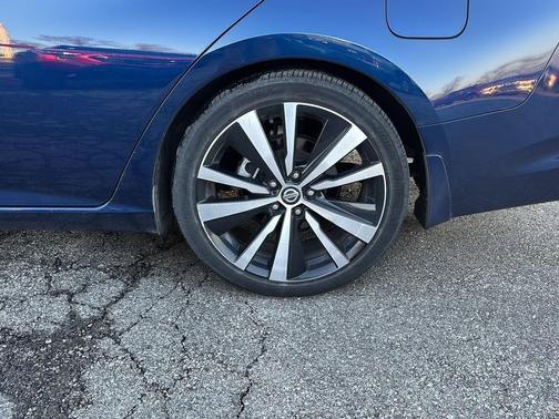 2021 Nissan Altima SR FWD