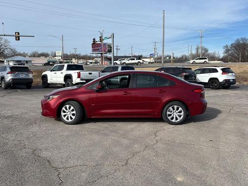 2026 Toyota Corolla LE