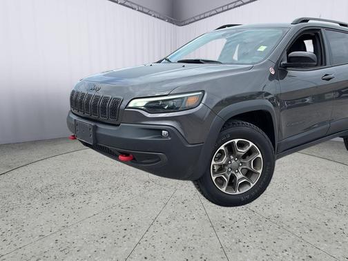 Granite Crystal Metallic Clearcoat 2022 Jeep Cherokee Trailhawk
